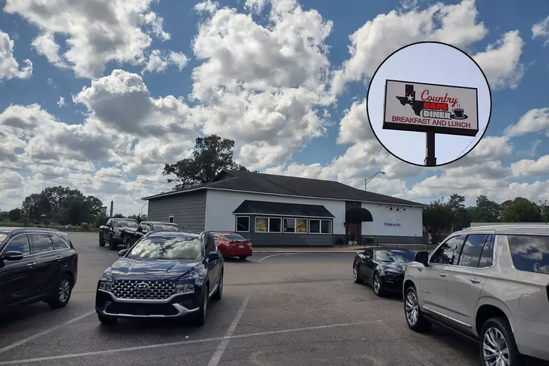 Exterior view of Country Cafe Diner in Texarkana, Arkansas, with several cars parked in front under a bright blue sky filled with clouds. The inset shows the restaurant’s roadside sign that reads “Country Cafe Diner — Breakfast and Lunch,” featuring a Texas state outline and coffee cup graphic.